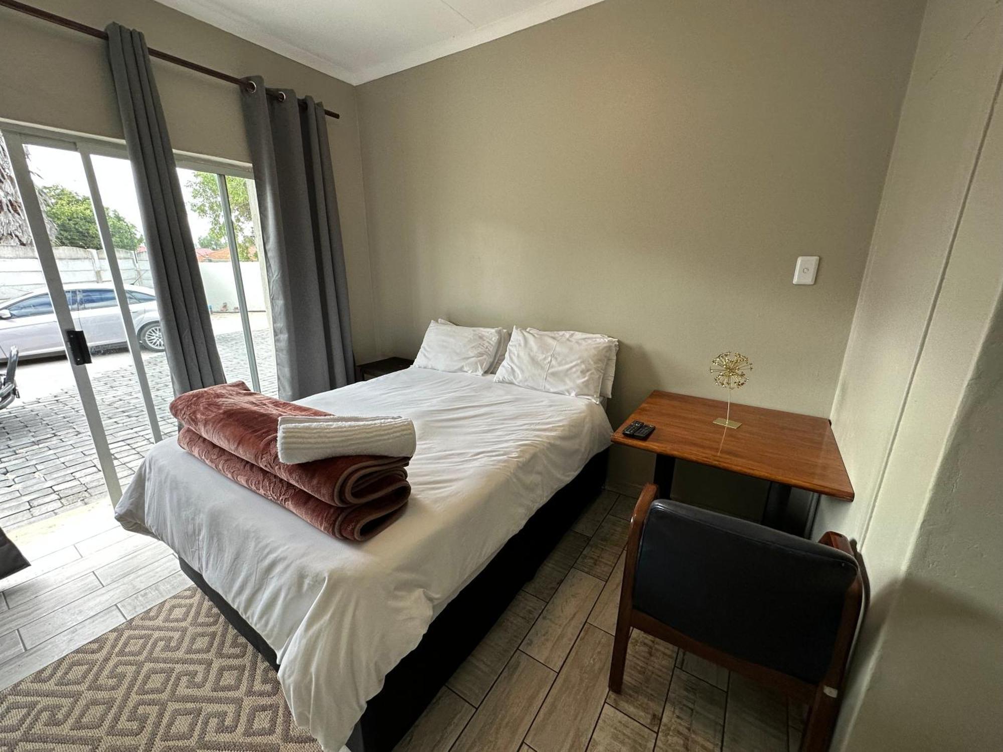 Favour Guest House Polokwane Exterior foto